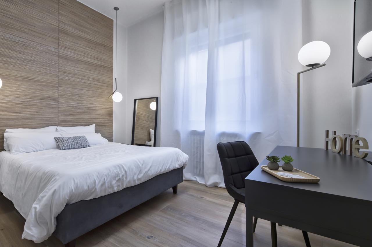 Suite Vogue Espresso Voghera Bagian luar foto